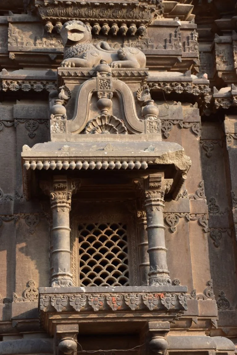Jharokha (oriel window), bhadra