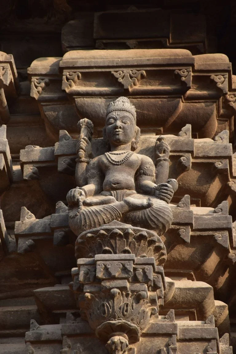 Yoganarayana Vishnu, pratibhadra