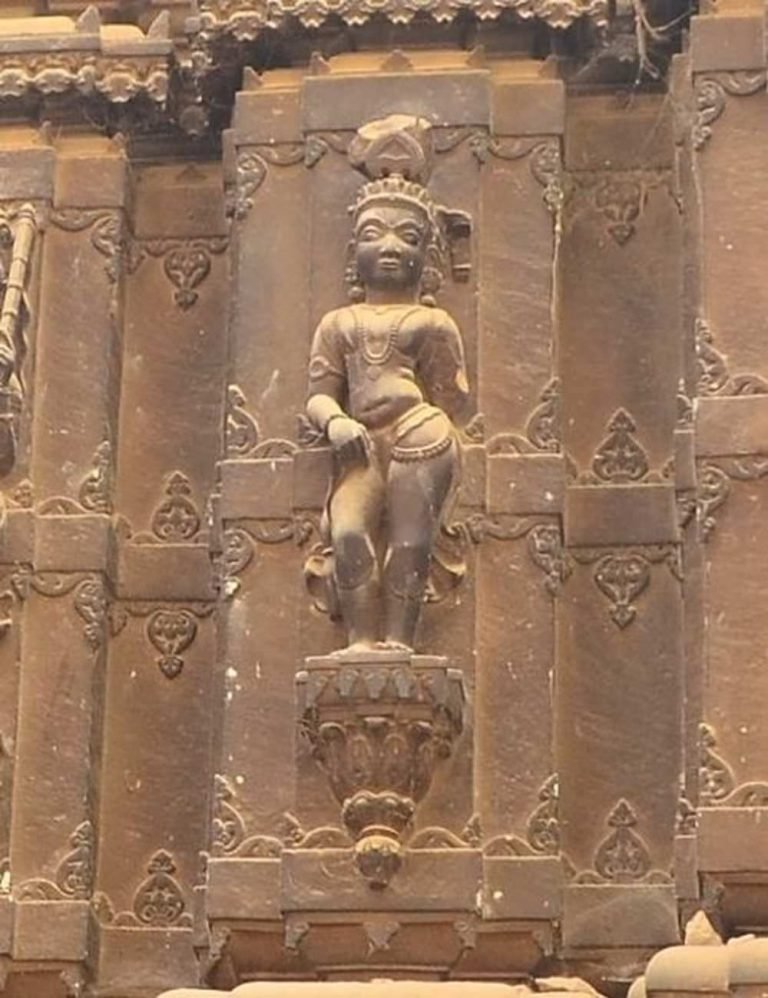 Male Figure (probably Krishna), pratibhadra